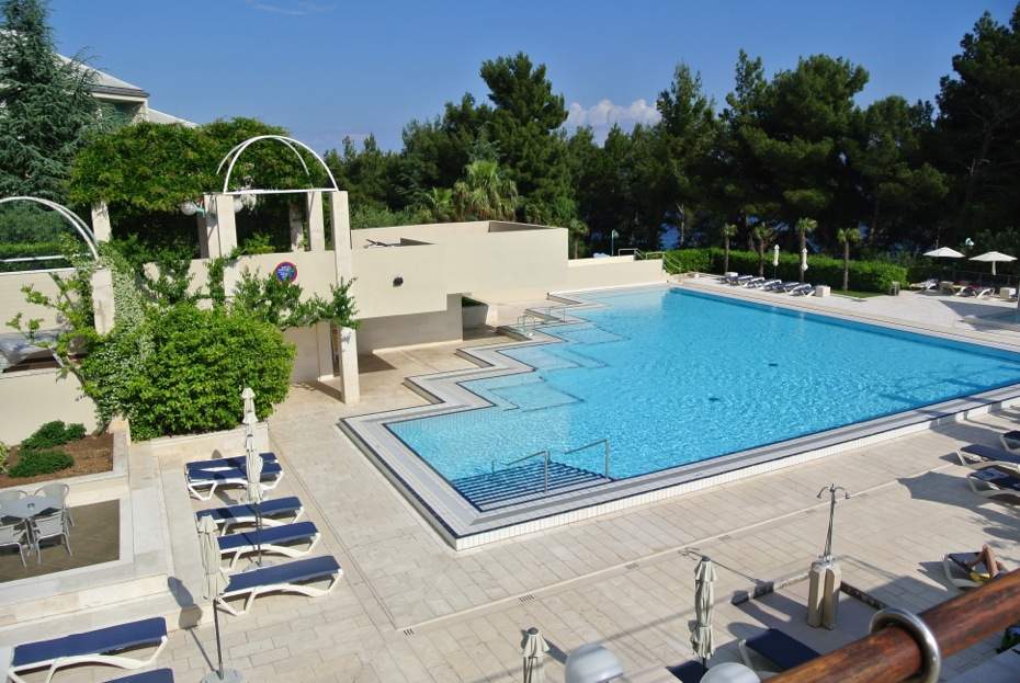 Bretanide Sport & Wellness Resort Bol Exterior photo